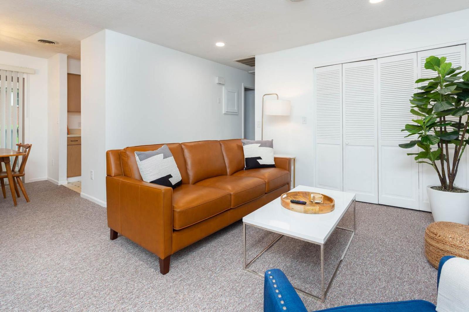 헨더슨빌 Hendo Hideaway A 2Bed/1Bath 아파트 외부 사진